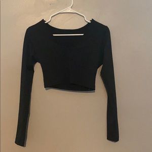 Cute black long sleeve crop top!